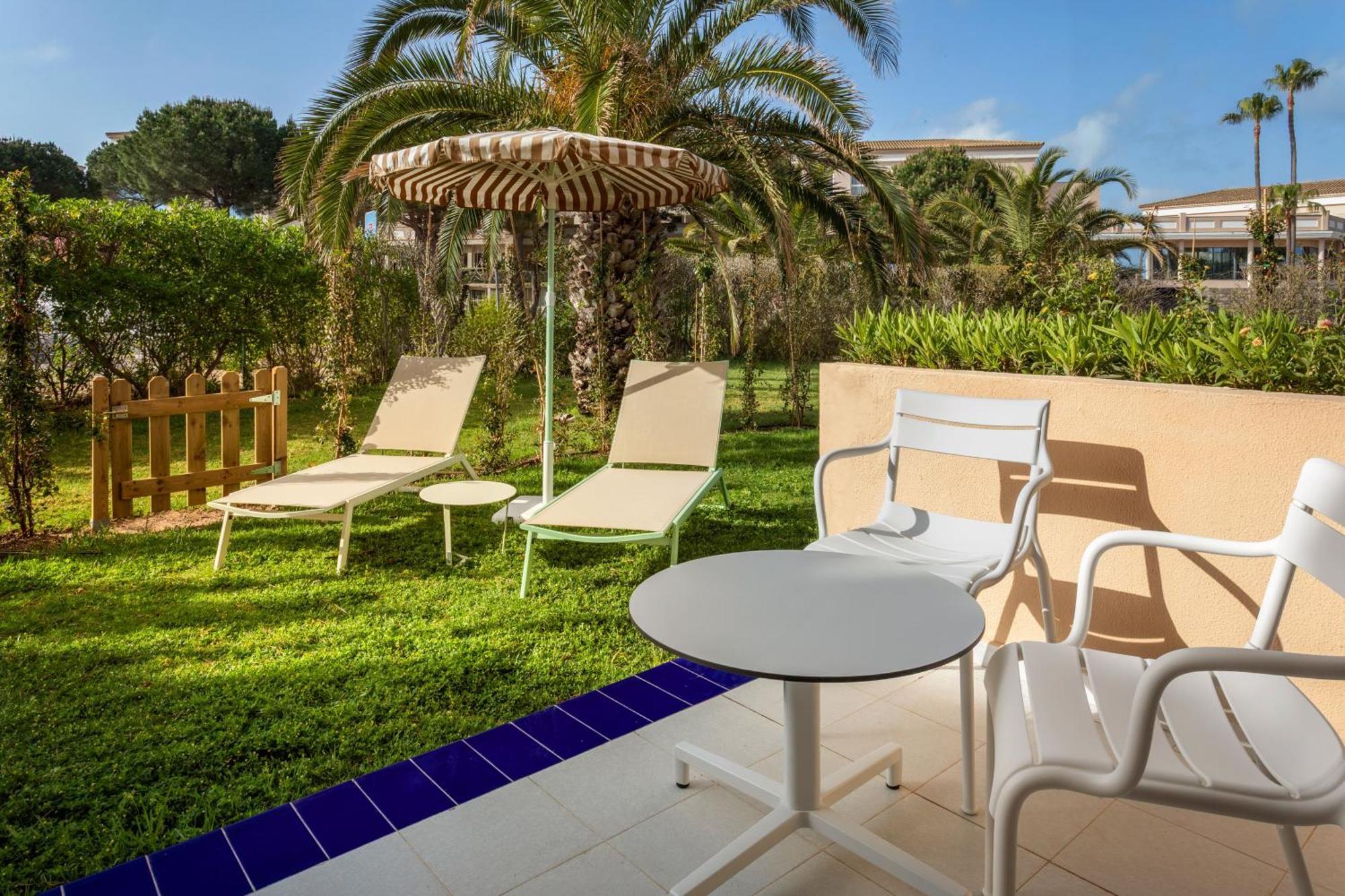 Sol Suite Private Garden
