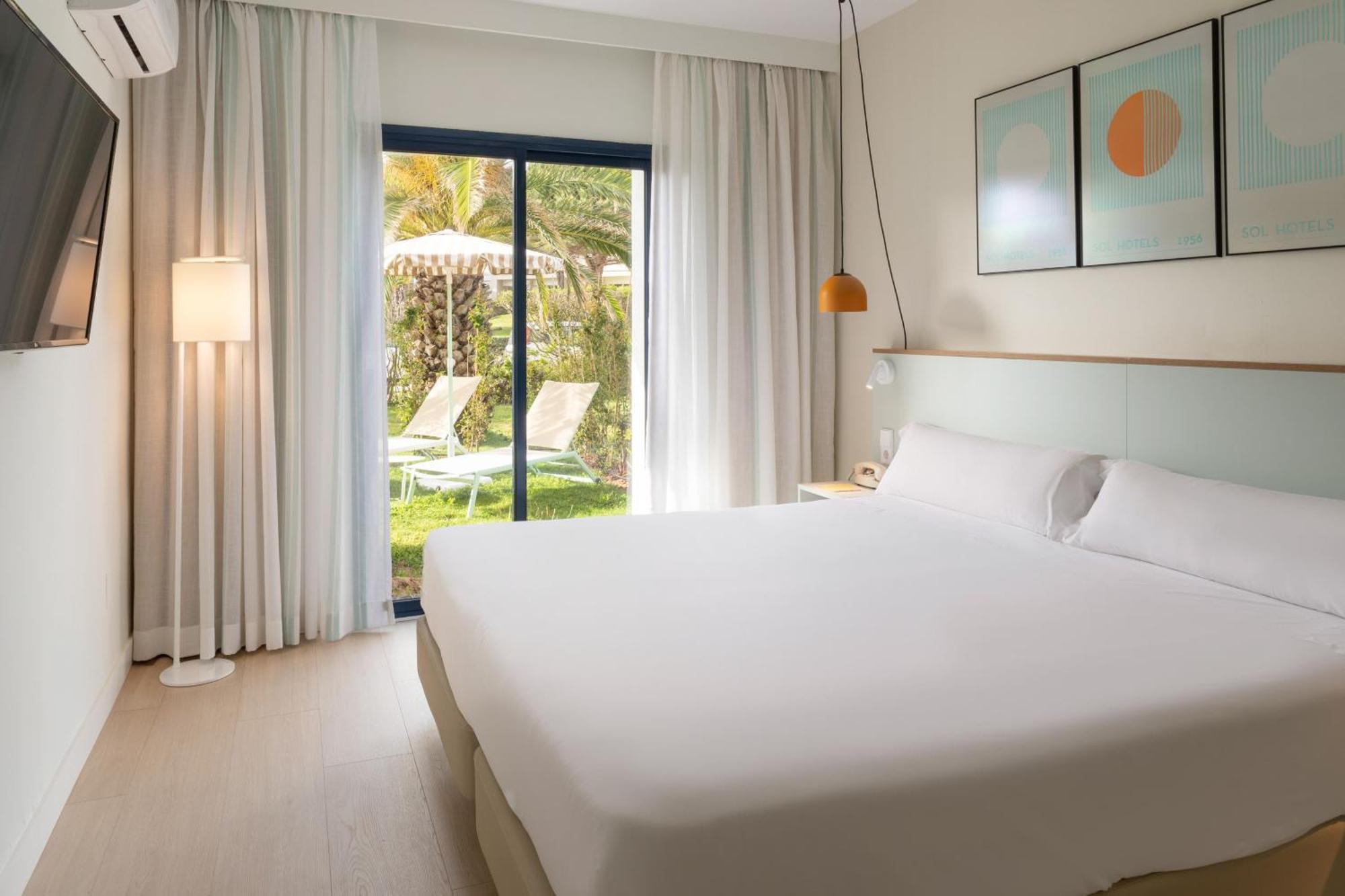 Sol Suite Private Garden